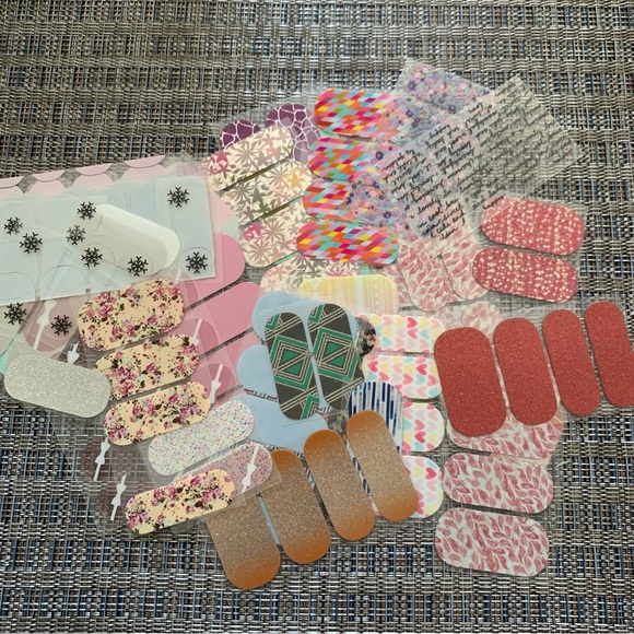 Jamberry Nail Wraps, Largest 6 sizes, Over 600 individual from Original Sheets - Picture 4 of 13